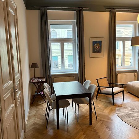 Premium Apartment In Altstadtnaehe Graz Ngoại thất bức ảnh