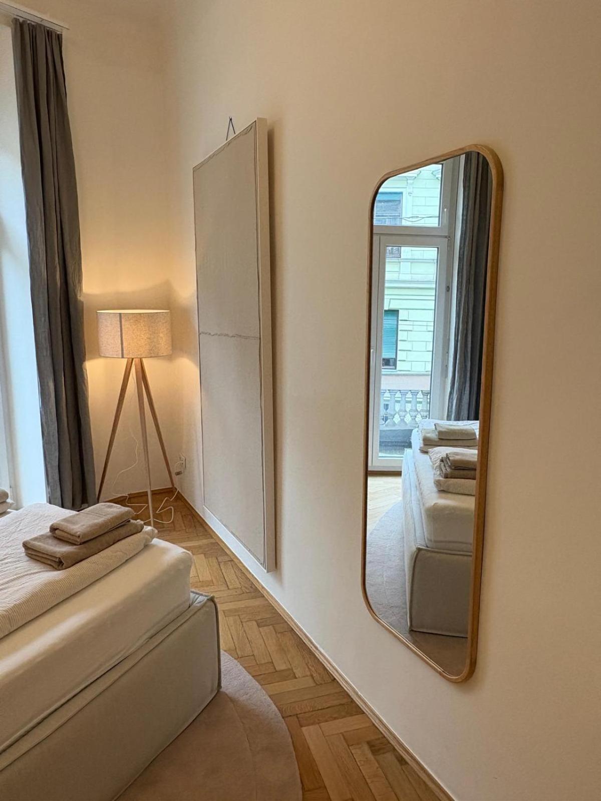 Premium Apartment In Altstadtnaehe Graz Ngoại thất bức ảnh